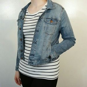 Short denim jean jacket